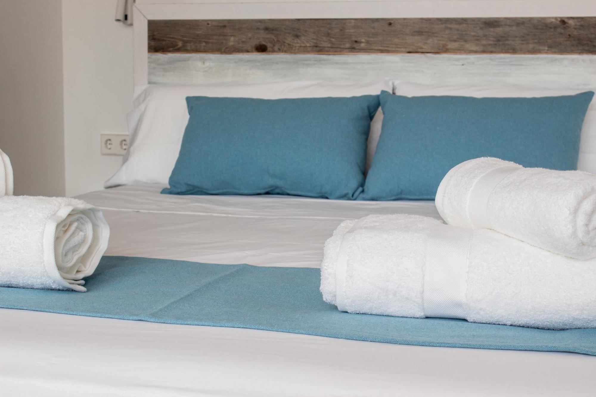 Hotel Boutique Es Blau Кадакес Екстериор снимка