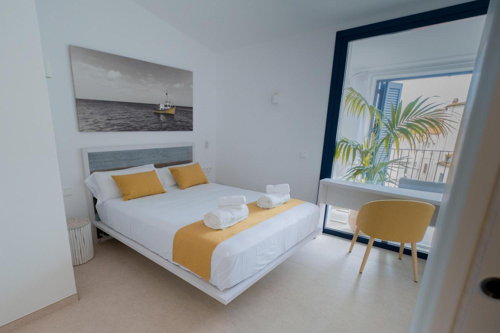 Hotel Boutique Es Blau Кадакес Екстериор снимка