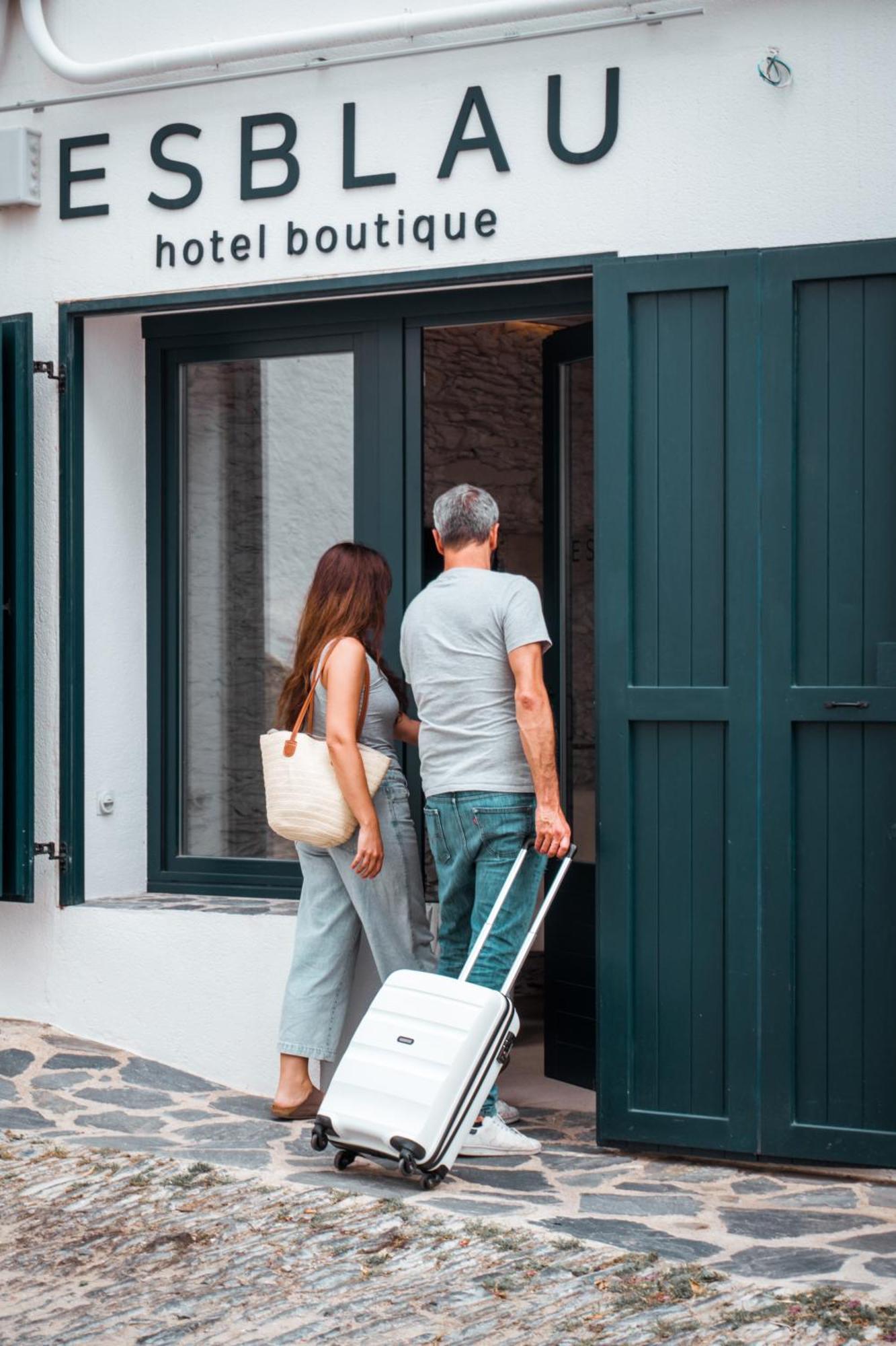 Hotel Boutique Es Blau Кадакес Екстериор снимка