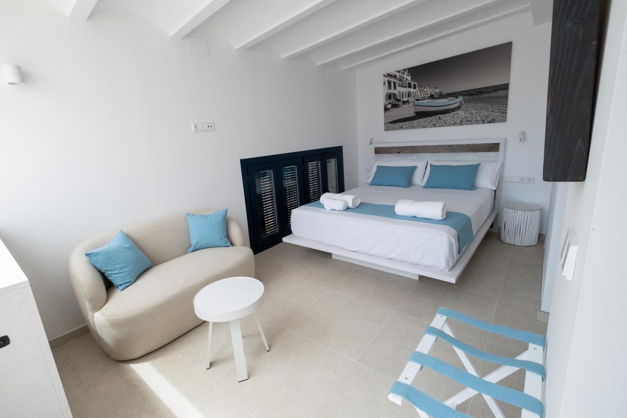 Hotel Boutique Es Blau Кадакес Екстериор снимка