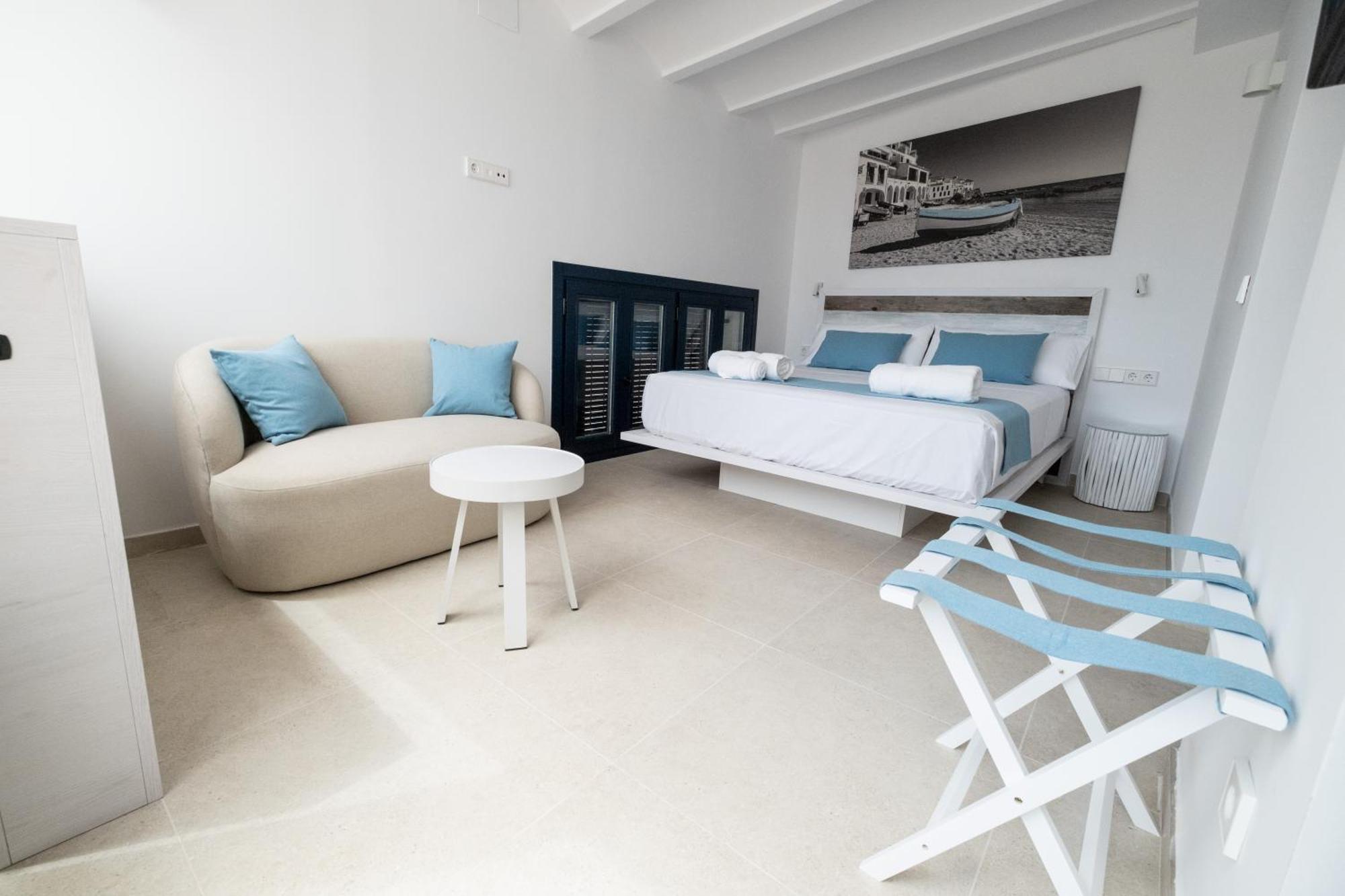Hotel Boutique Es Blau Кадакес Екстериор снимка