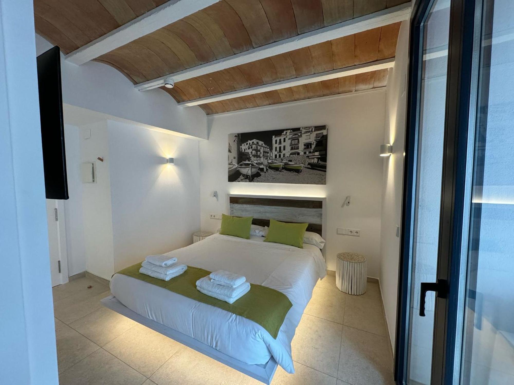 Hotel Boutique Es Blau Кадакес Екстериор снимка